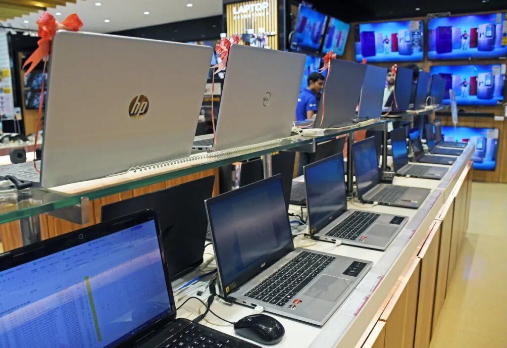 India PC shipments surpass pandemic peak as first-time users upgrade