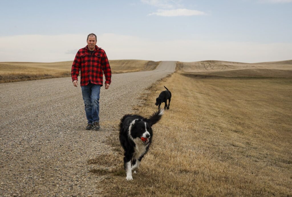 'It's ridiculous': U.S. closing historic Border Road to Canadian traffic