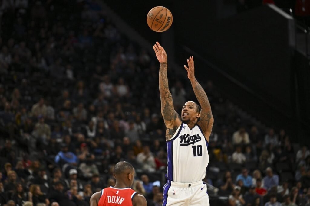 Jazz take on Kings in battle of worst in the West Jazz take on Kings in battle of worst in the West