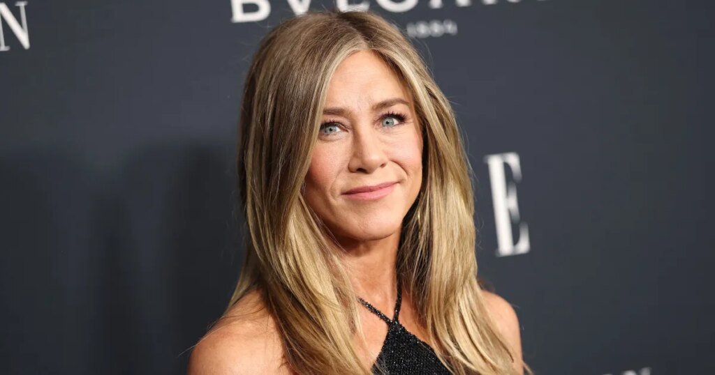Jennifer Aniston's Leg-Lengthening Denim Style Is on Sale