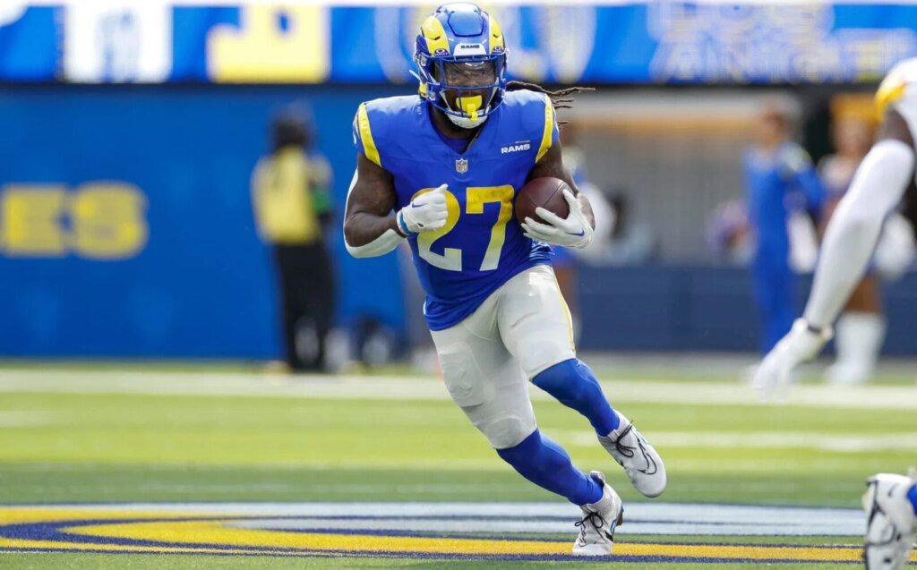 Jermarcus Hardrick helped Saskatchewan Roughriders sign former NFL running back Darrell Henderson Jr.