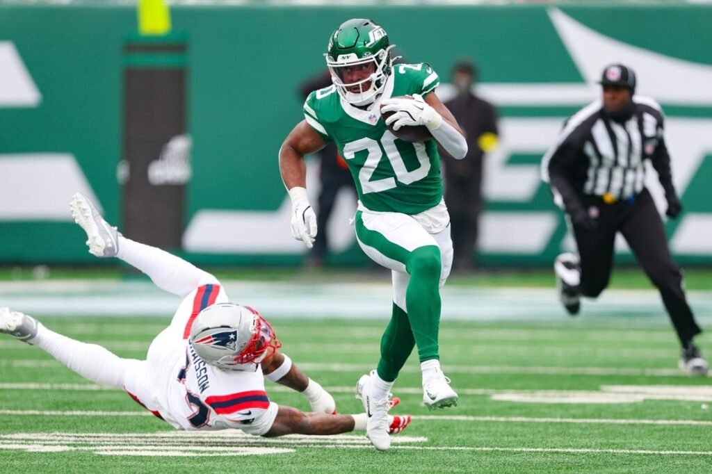 Jets wrap up RB Breece Hall with franchise tag