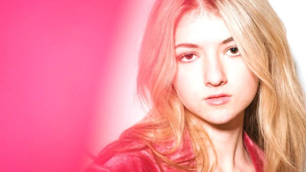 La adolescente de Newbury Ava Valianti se dirige al concurso nacional de canto de Nashville – Celebrity Land La adolescente de Newbury Ava Valianti se dirige al concurso nacional de canto de Nashville – Celebrity Land