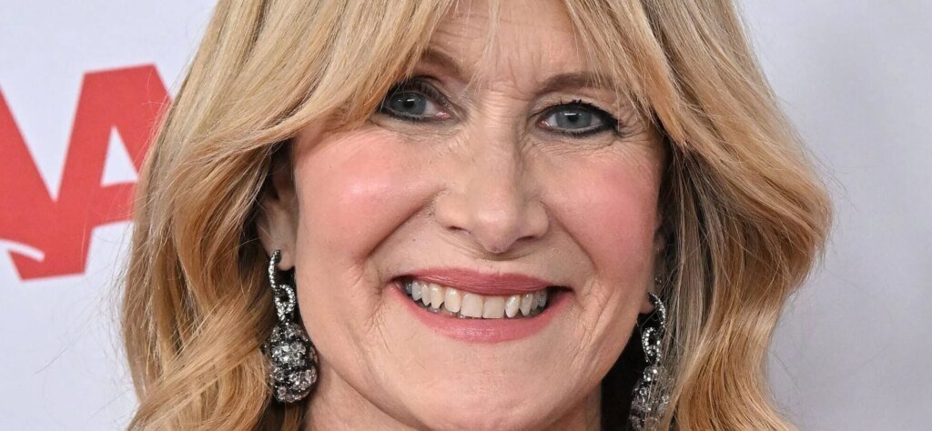 Laura Dern Calls Out Hollywood’s Problem With Aging Laura Dern Calls Out Hollywood’s Problem With Aging