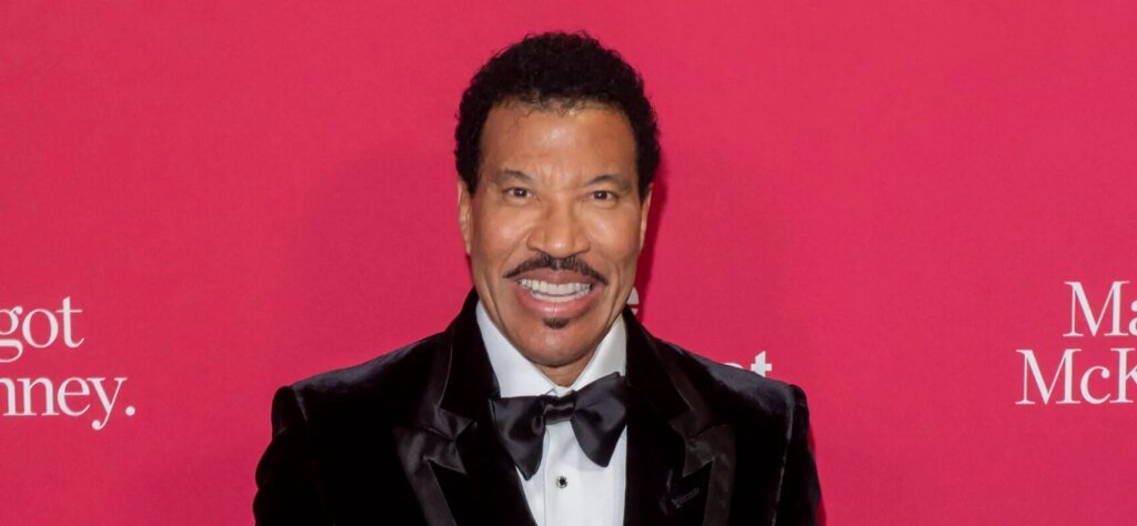 Lionel Richie Talks Going The Extra Mile To Connect With Fans