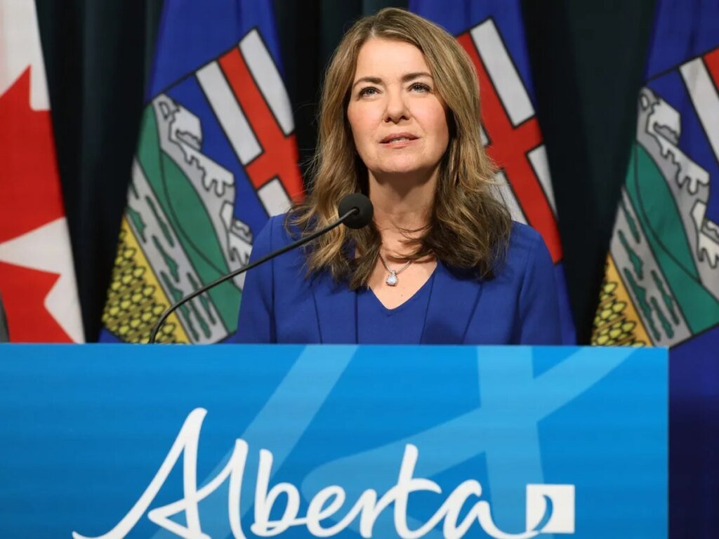 Majority of Albertans support proposal to restrict temporary immigrants' access to health care: poll