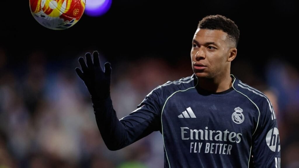 Mbappe and Bellingham included in Real Madrid squad for Champions League clash at Manchester City Mbappe and Bellingham included in Real Madrid squad for Champions League clash at Manchester City