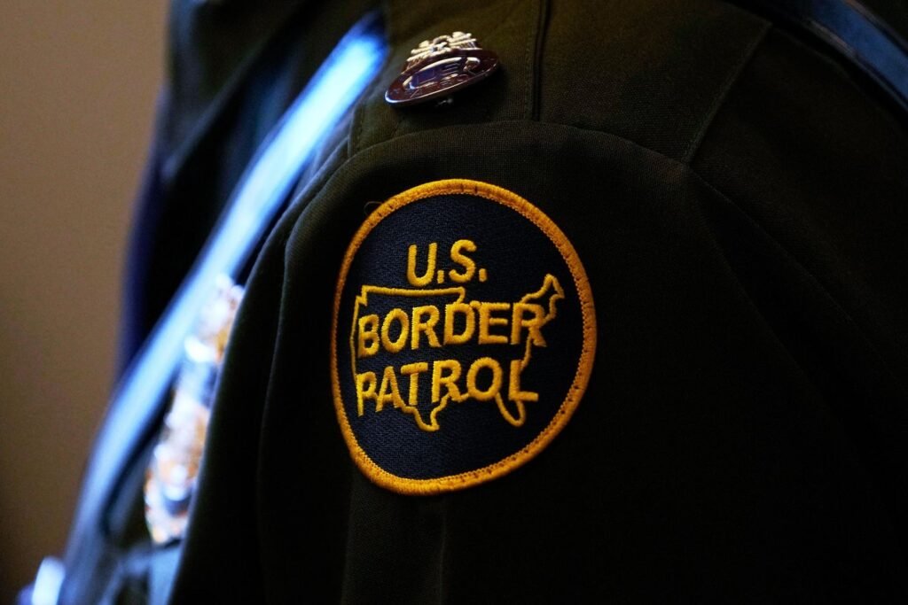 Mexican illegal accused of smuggling deported Irishman into U.S. via Canada