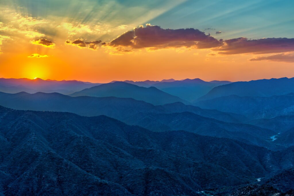 Mexico’s Long Daylight Hours and its Extraordinary Light