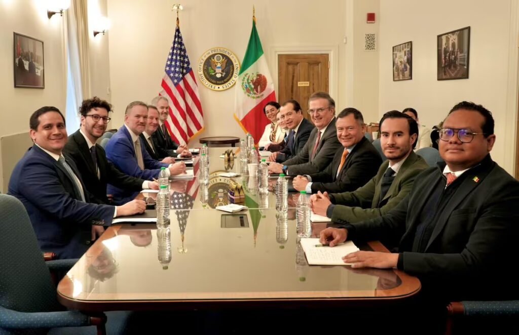 Mexico’s economy secretary: ‘Our vision in the USMCA is to reduce dependence on other regions’ | Economy and Business