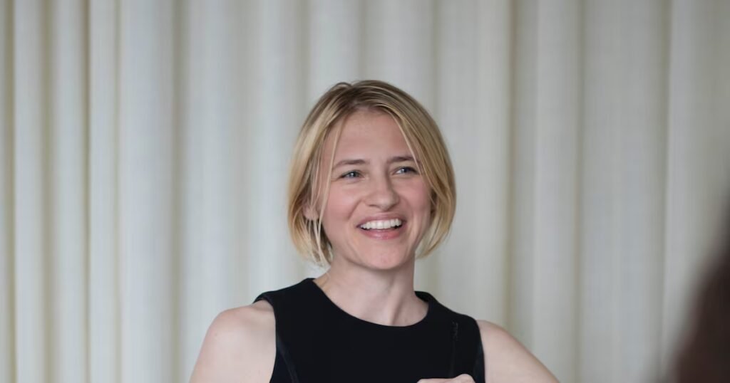 Model Alliance Calls For Inquiry Into How Agencies ‘Facilitated Epstein’s Abuse’