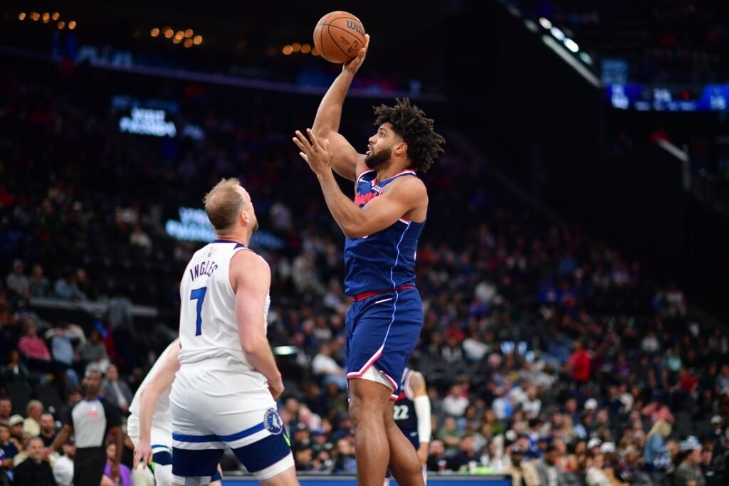 NBA roundup: Kawhi Leonard nets 45 as hot Clippers win, move over .500