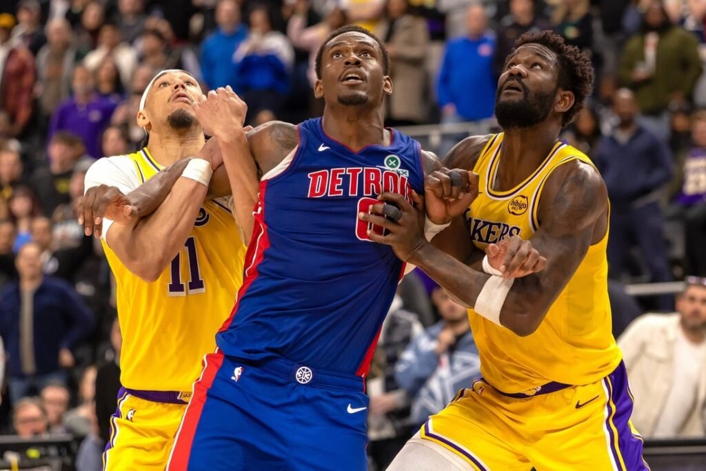 NBA roundup: Pistons halt Lakers' 9-game winning streak