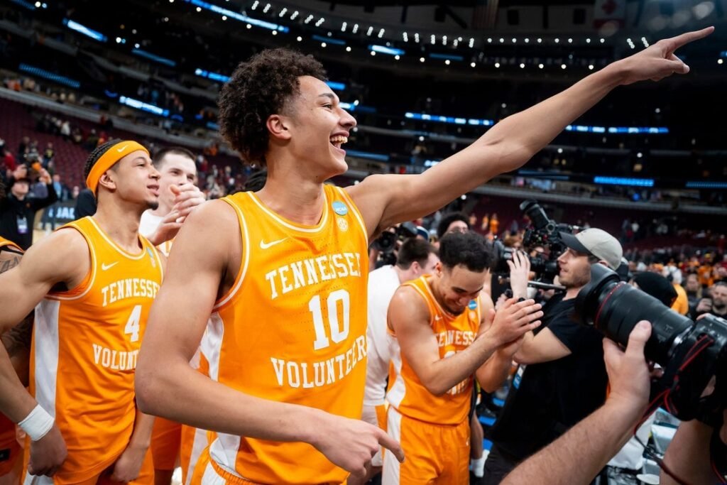 NCAA Tournament roundup: Tennessee tops Iowa State, in 3rd straight Elite Eight