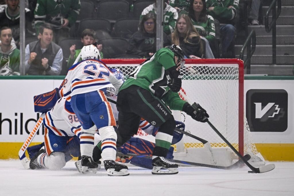 NHL roundup: Stars stomp Oilers, run point streak to 14