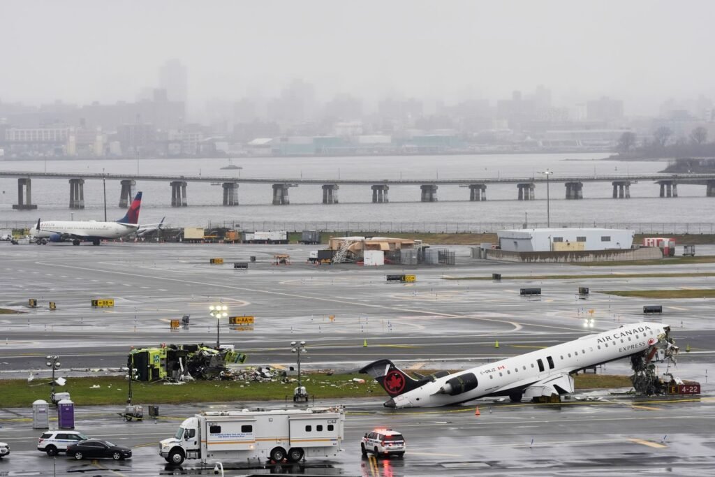 NTSB: LaGuardia airport runway will be closed for days following deadly collision