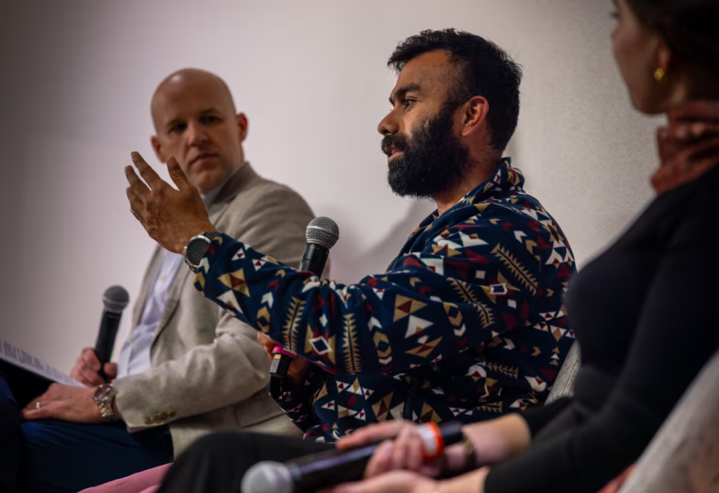 Neuroscientists and military vets: the inner workings of the team that ‘hacks’ Microsoft’s AI tools before their public debut | Technology Neuroscientists and military vets: the inner workings of the team that ‘hacks’ Microsoft’s AI tools before their public debut | Technology