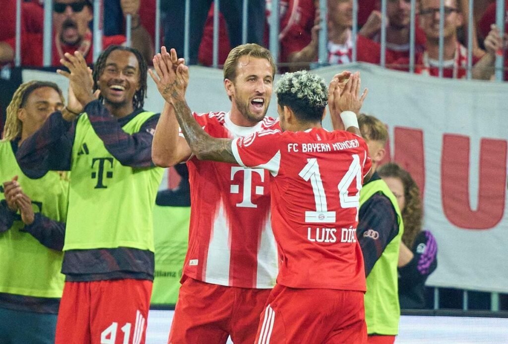 Nine-man Bayern Munich pick up crucial point as Inter also stumble to draw