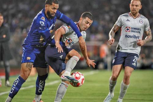 Pumas rescata empate en CU ante Cruz Azul Pumas rescata empate en CU ante Cruz Azul