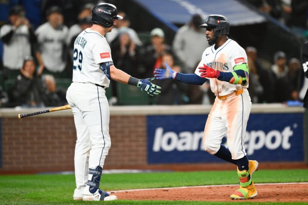 Randy Arozarena apologizes to Cal Raleigh for WBC spat Randy Arozarena apologizes to Cal Raleigh for WBC spat