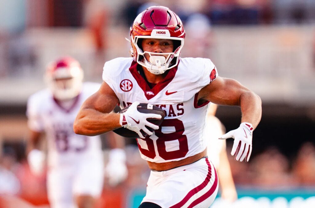 Ranked CFL draft prospect Rohan Jones impresses at Arkansas pro day