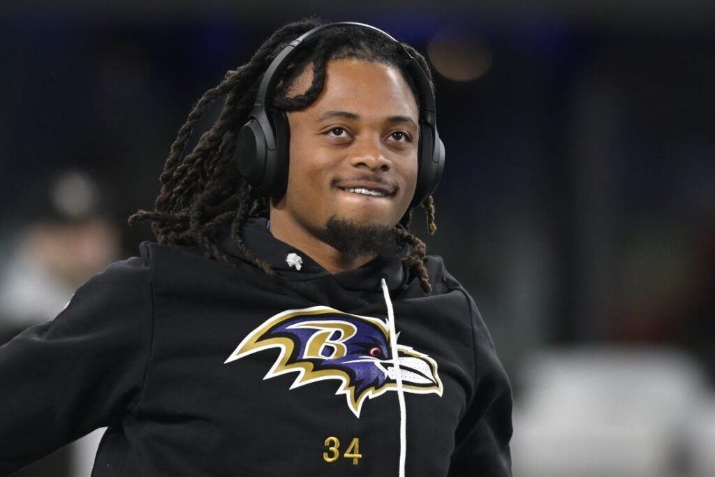 Report: Chargers sign RB Keaton Mitchell to 2-year deal