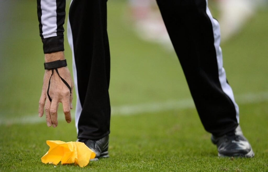 Report: NFL to begin hiring replacement referees