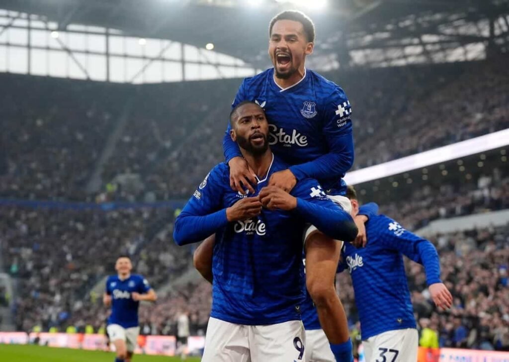 Report, result and goals as Toffees claim huge win in European race Report, result and goals as Toffees claim huge win in European race