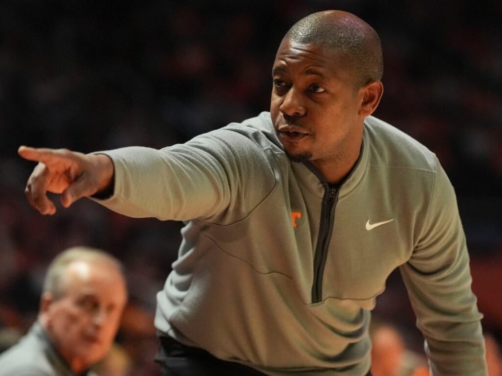 Reports: NC State hiring alum Justin Gainey as head coach
