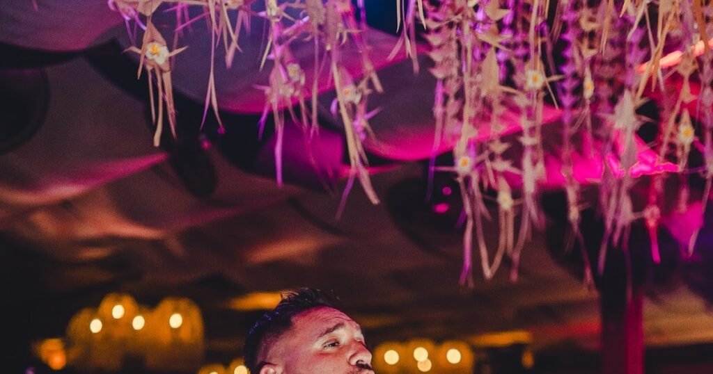 SOUND FIST: JONAS BLUE & SALIF KEITA