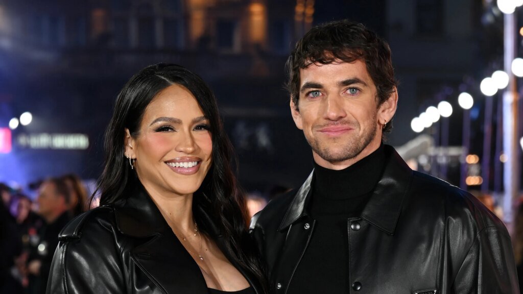 Shared Glimpse Of Baby Number 3 With Alex Fine? (Pic)