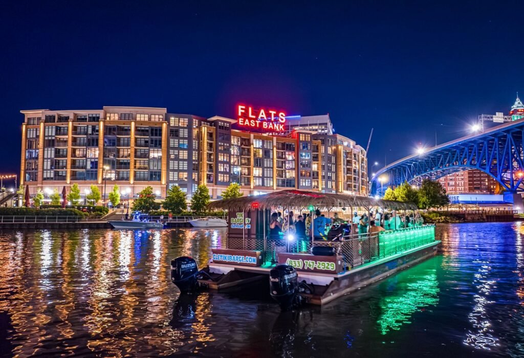 Shooters da nueva vida al distrito de entretenimiento Flats – Celebrity Land Shooters da nueva vida al distrito de entretenimiento Flats – Celebrity Land