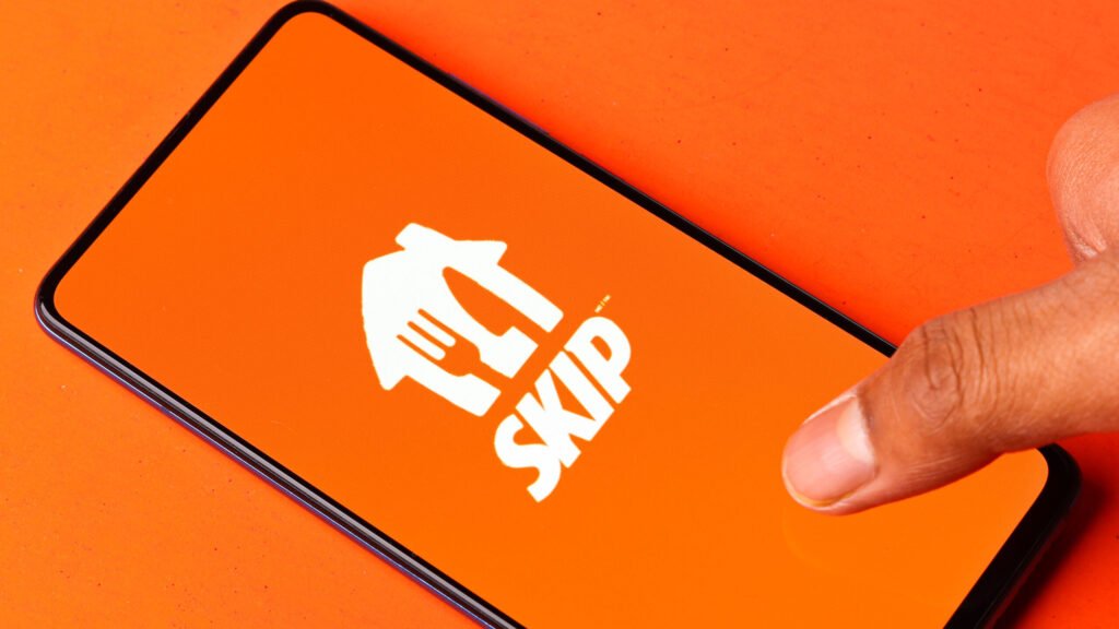 Skip the Dishes partners with Blue Jays, offers 50% off on game day