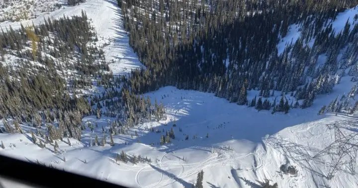 Snowmobiler dead after avalanche in B.C.’s Kootenay Pass Snowmobiler dead after avalanche in B.C.’s Kootenay Pass