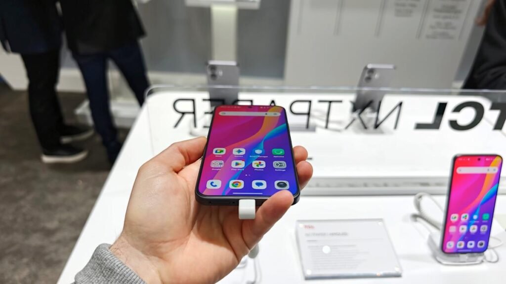 TCL is upgrading its easy-on-the-eyes glare-free NXTPAPER display tech with AMOLED TCL is upgrading its easy-on-the-eyes glare-free NXTPAPER display tech with AMOLED