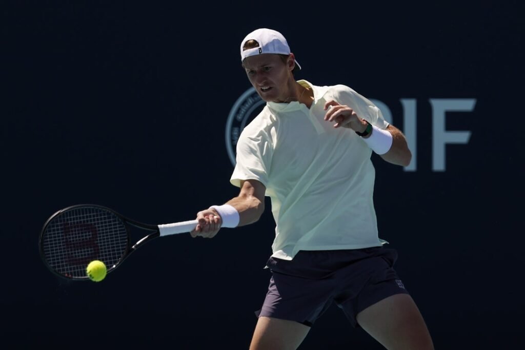 Taylor Fritz, Sebastian Korda ousted in Miami Round of 16 Taylor Fritz, Sebastian Korda ousted in Miami Round of 16
