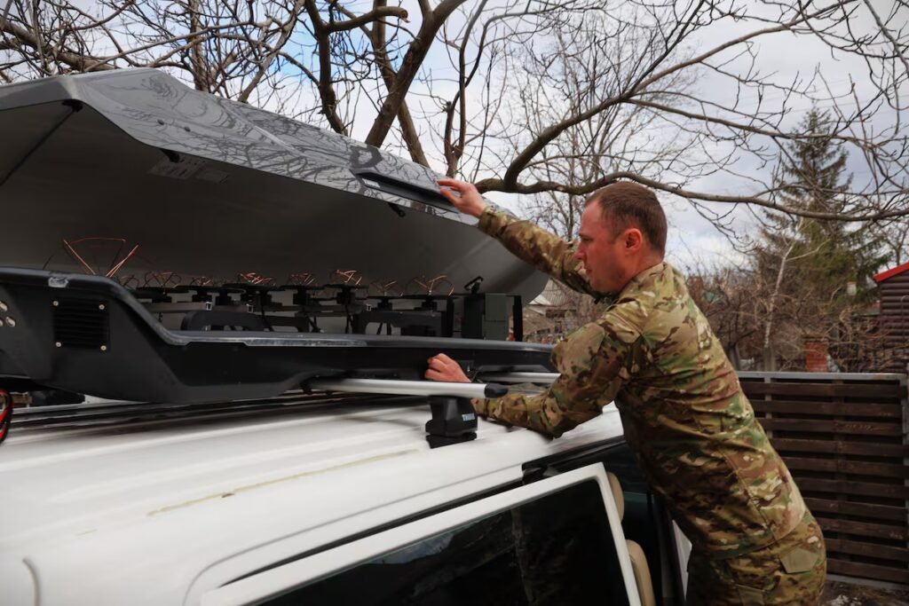 The front line basements where Ukraine specializes in electronic warfare | International