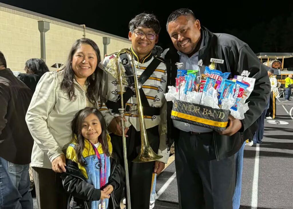 The week the Gutiérrez-Pulido family lost everything: from their house burning down to the father’s arrest by ICE | U.S.