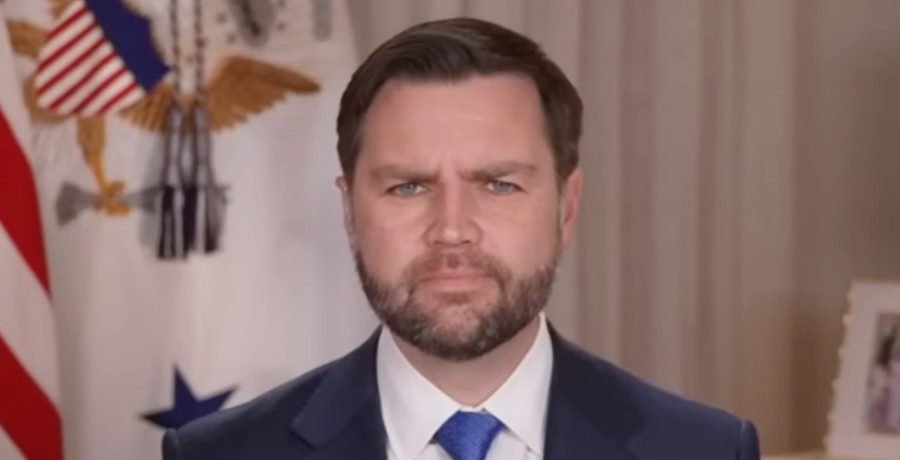 ‘Top Chef’ Star Reacts With Disgust At Vice President JD Vance 'Top Chef' Star Reacts With Disgust At Vice President JD Vance