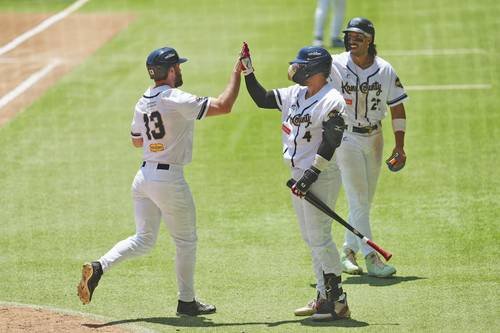 Triunfo en el Clásico, una chispa de felicidad entre tantos problemas, dice lanzador venezolano Macuare Triunfo en el Clásico, una chispa de felicidad entre tantos problemas, dice lanzador venezolano Macuare