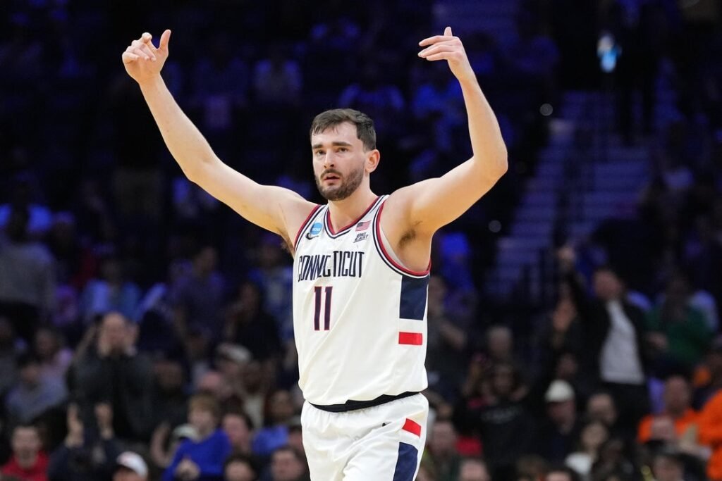 UConn turns to veteran Alex Karaban, downs UCLA to reach Sweet 16