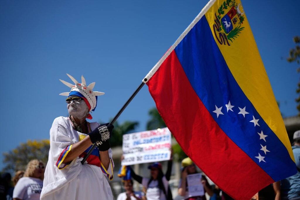 U.S. and Venezuela agree to reestablish diplomatic relations in historical shift