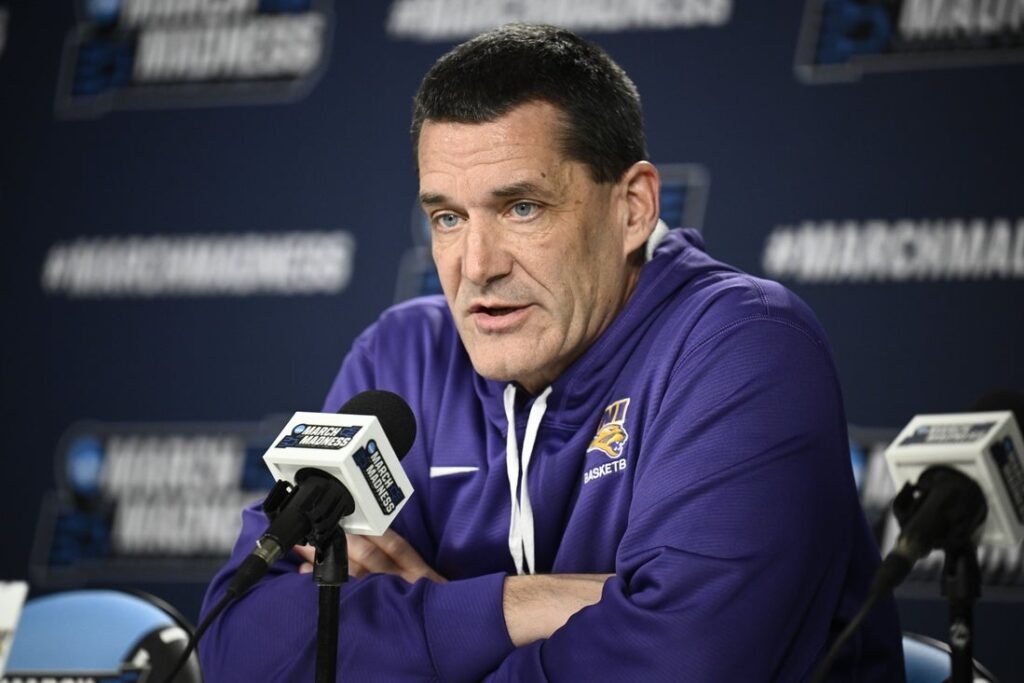 Utah State hires Northern Iowa’s Ben Jacobson Utah State hires Northern Iowa's Ben Jacobson
