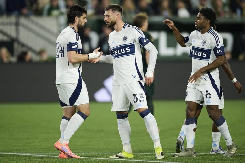 Vancouver remains perfect with road rout of Portland