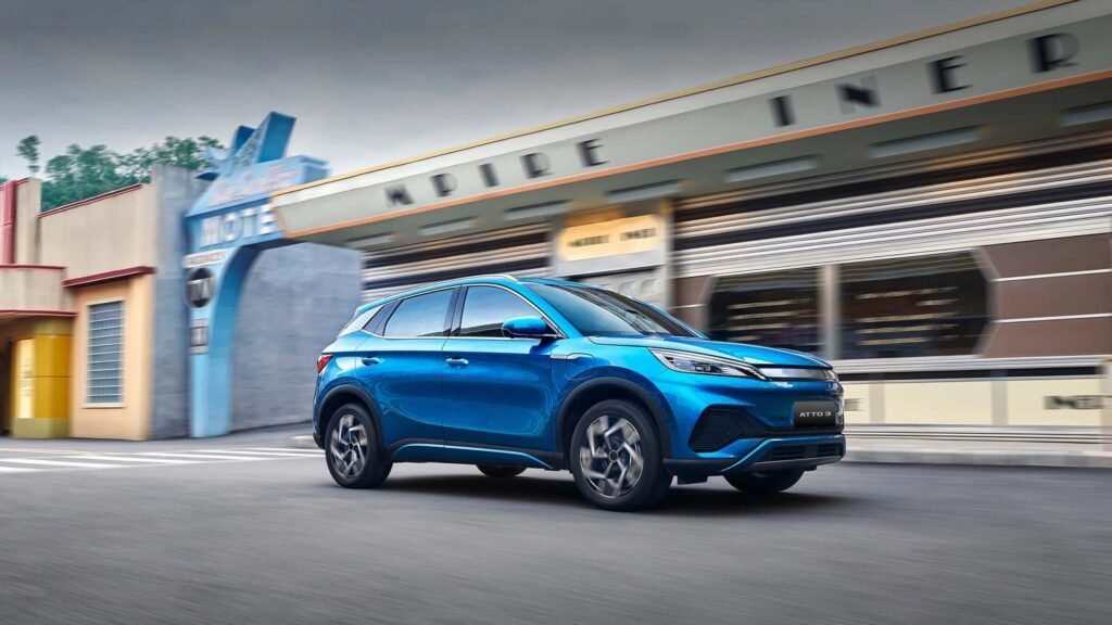 Want to buy a Chinese EV in Canada? Insurance might cost a premium Want to buy a Chinese EV in Canada? Insurance might cost a premium