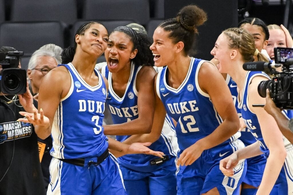 Women's NCAA roundup: Duke upends LSU on 3 at buzzer