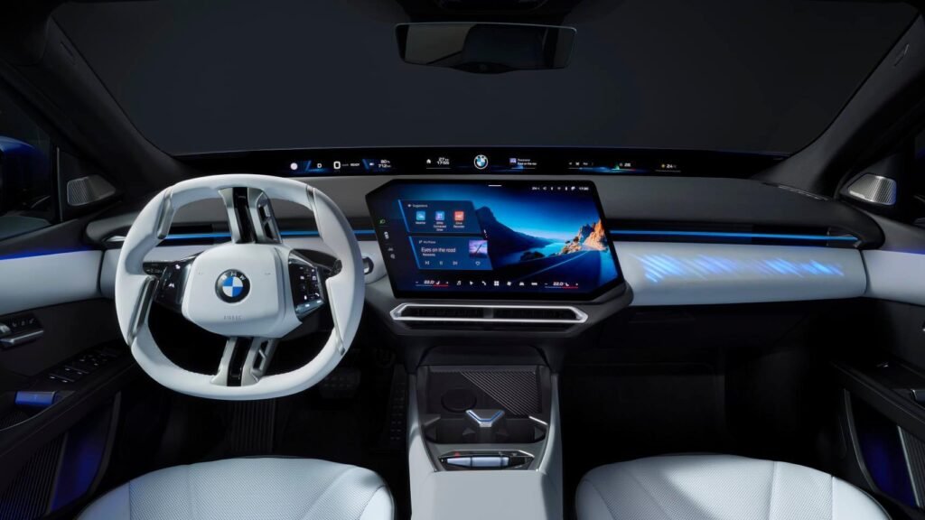 el verdadero motivo oculto por el que los fabricantes de coches han instalado pantallas táctiles