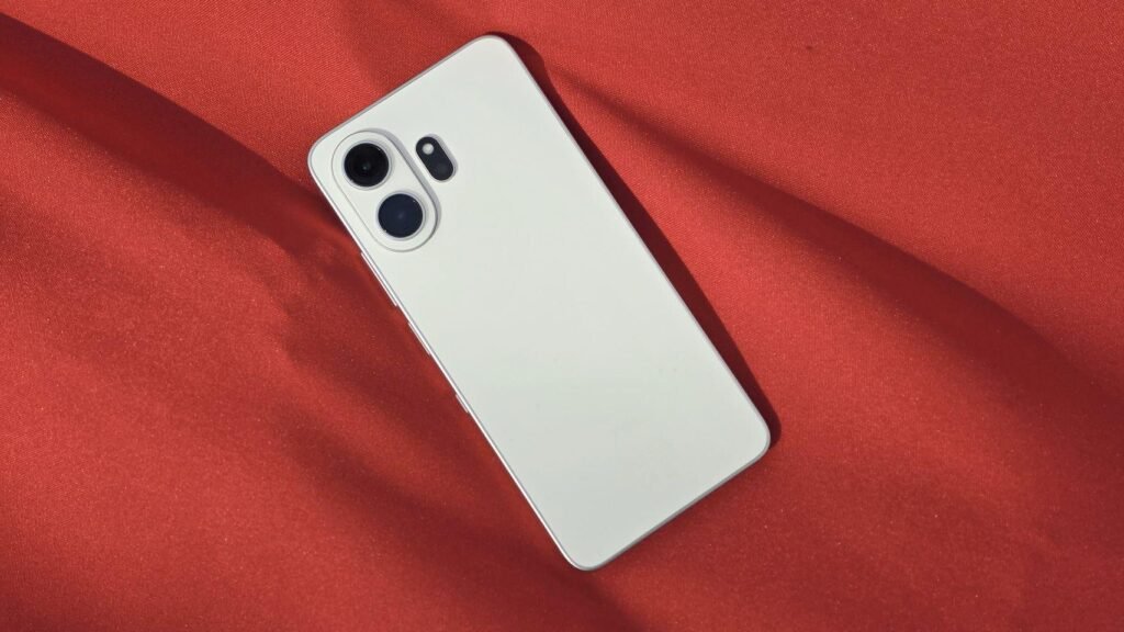 ¿Quién quiere un libro electrónico teniendo este móvil? Probamos el TCL NextPaper 70 Pro ¿Quién quiere un libro electrónico teniendo este móvil? Probamos el TCL NextPaper 70 Pro