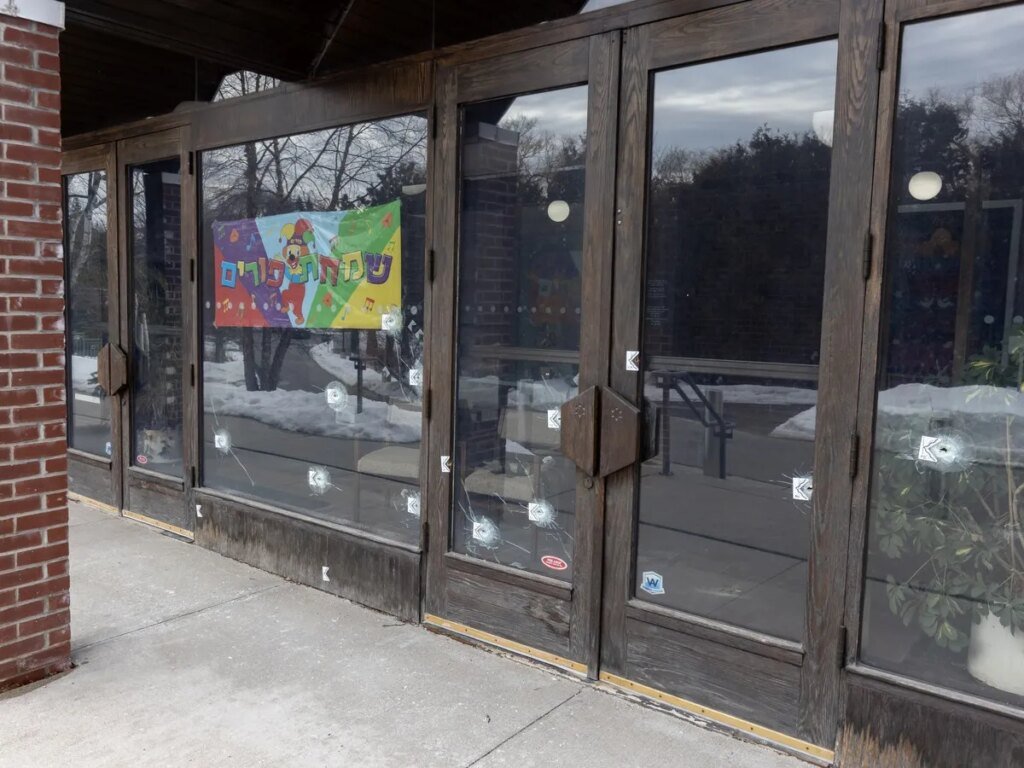 ‘Bullets are flying': Two more Toronto-area synagogues hit by gunfire