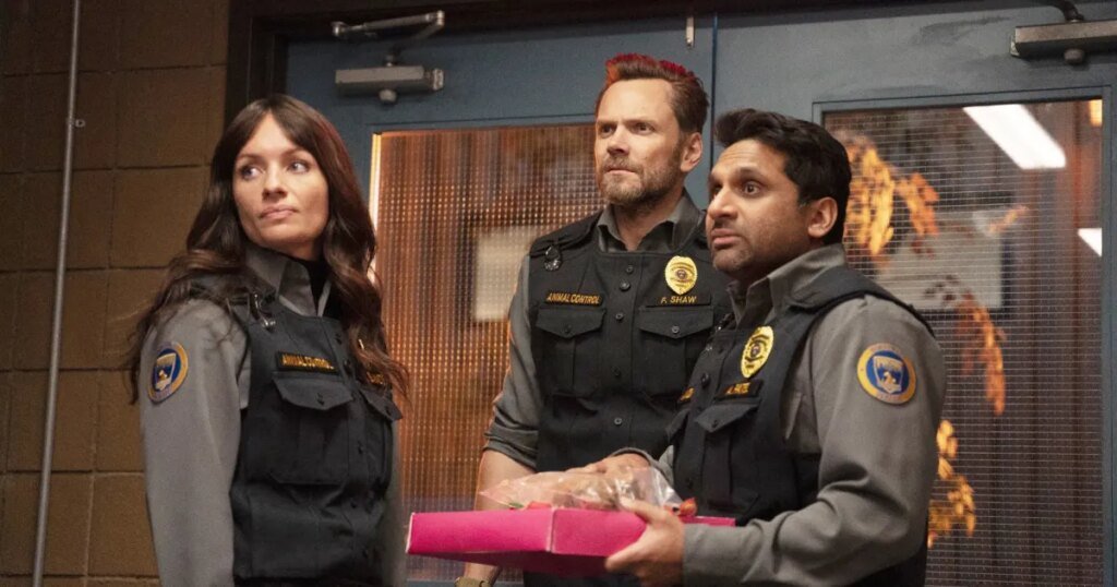 28 Best Netflix Sitcoms to Stream Right Now (January 2026): Animal Control and More